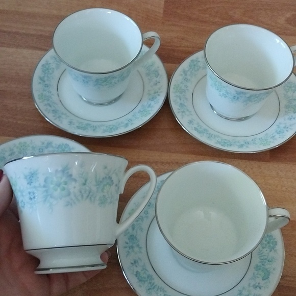 Noritake Milford Footed Cups + Saucers Set, Blue Flowers on White Pattern 2227 - Picture 4 of 12